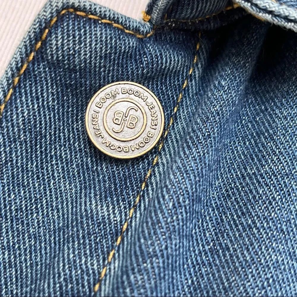 Boom Boom Jeans Medium Wash Destroyed Trucker Style Denim Jacket XL